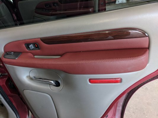 Armrest2.jpg