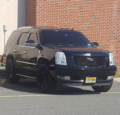escalade pic.jpg