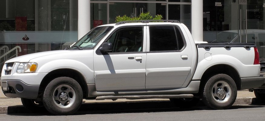 1280px-Ford_Explorer_Sport_Trac_4.0_2004_(16480177350).jpg 1280px-Ford_Explorer_Sport_Trac_4.0_2004_(16480177350).jpg