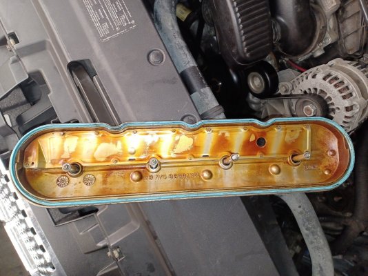 Original Valve Cover.jpg