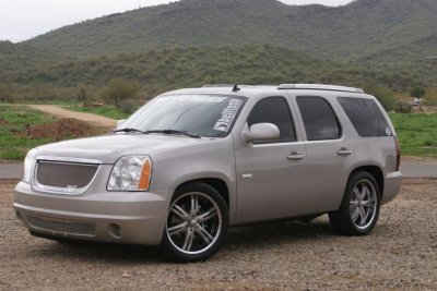 Yukon3quarter.jpg
