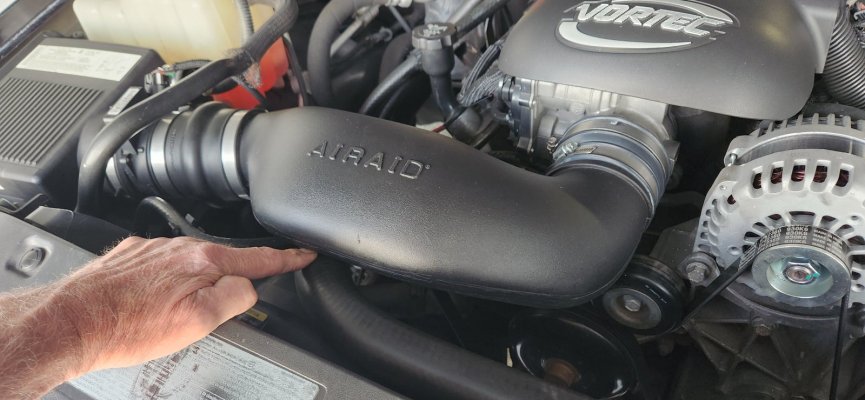 Airaid & radiator hose.jpg