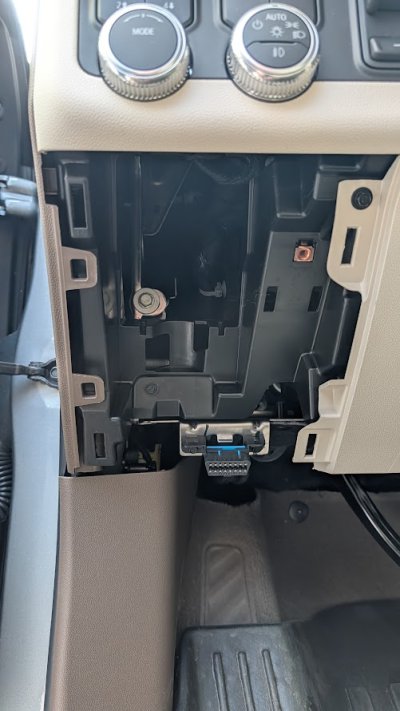 Lower Dash Panel Removed.jpg