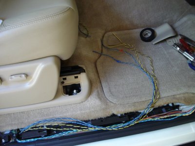 Rear Speaker Wire Routing.JPG