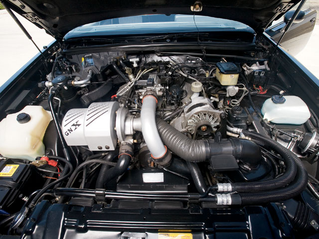 www.motortrend.com